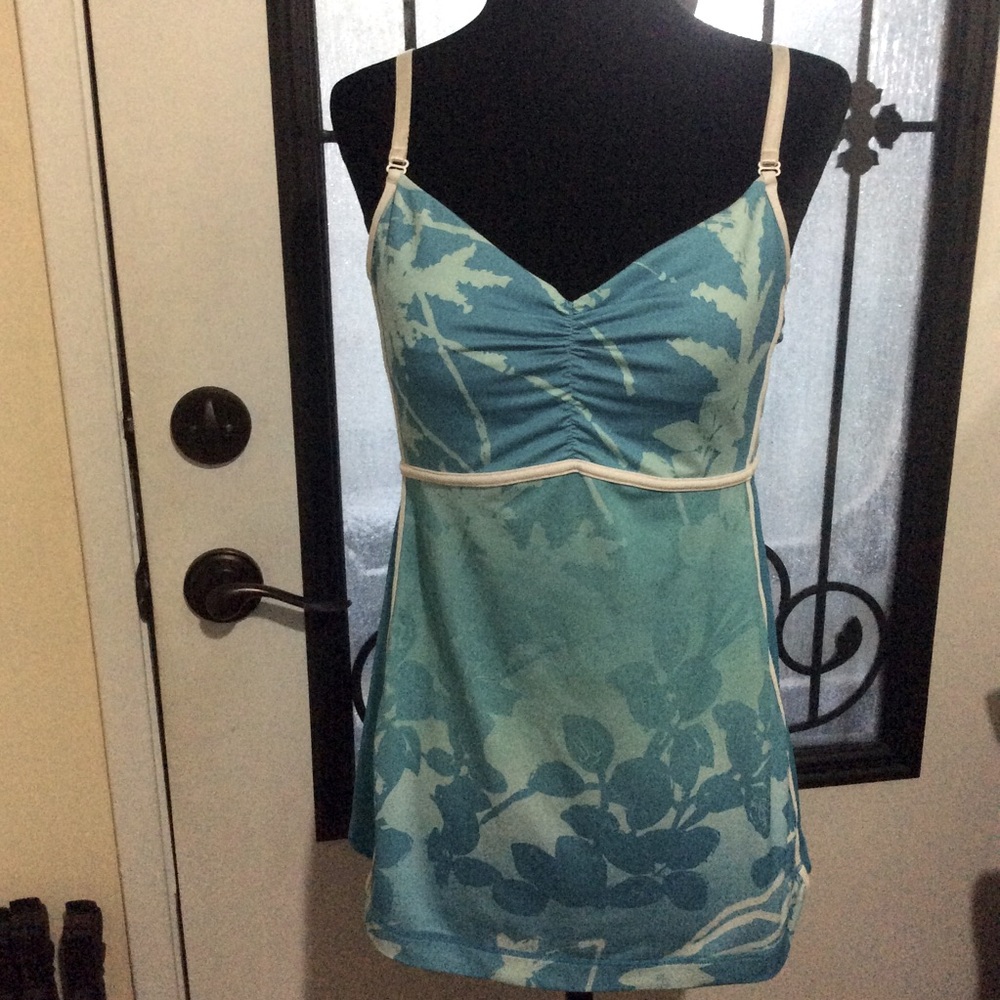 Lululemon tankini top